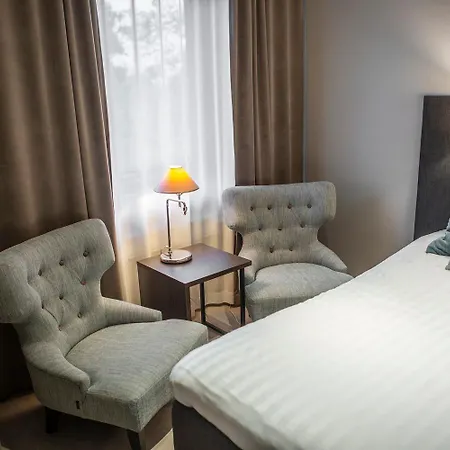 Hotel Majvik Congress 4*