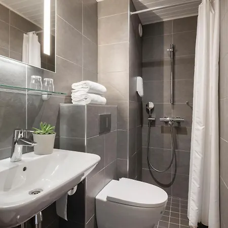 Отель Majvik Congress 4*