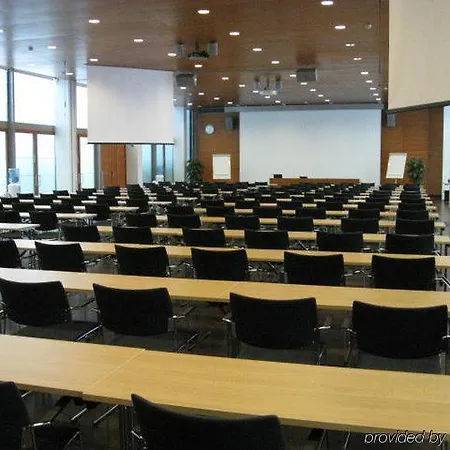Majvik Congress 4*