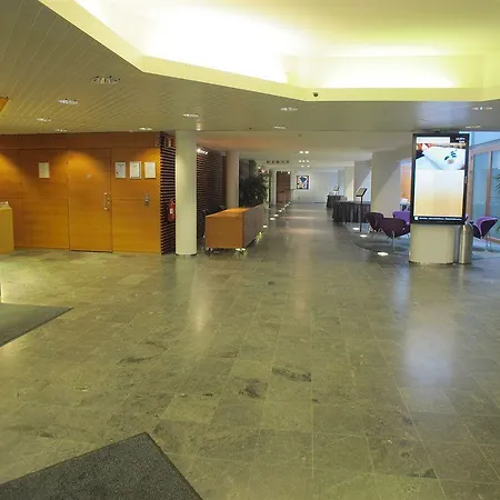 Majvik Congress Отель